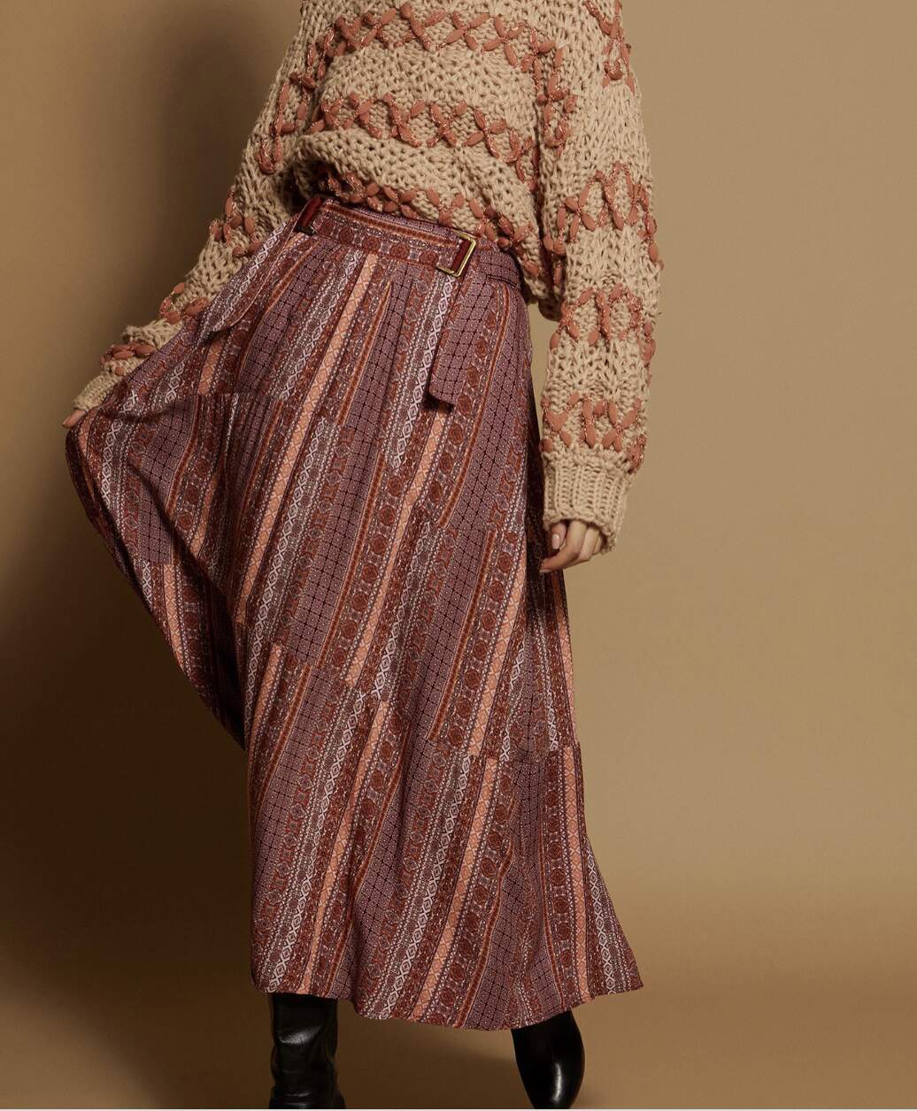 Falda maxi bambula viscosa estampado rojo granate naranja cierre hebilla neandnu